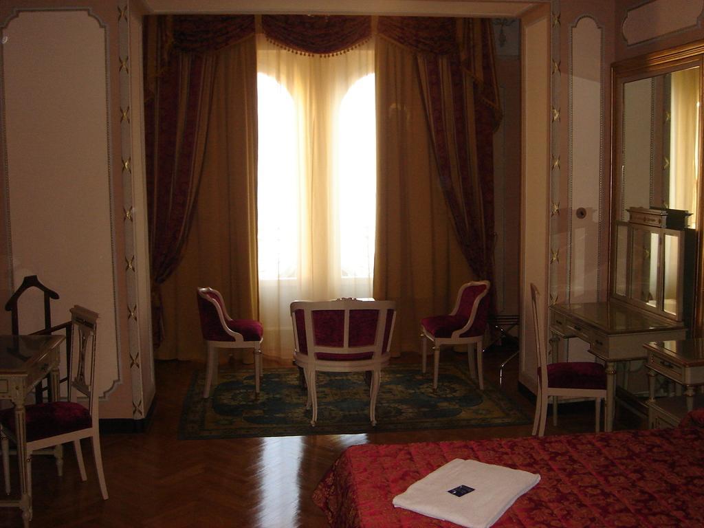 Hotel Britannia Excelsior Cadenabbia Exterior photo